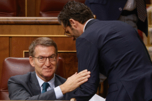 Feijóo convoca un congreso nacional del PP para este verano: “Pasamos del cónclave del Papa al del Partido Popular”